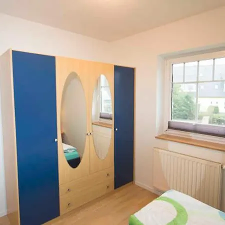 Ruegen 126 بيت للعطل Groß Zicker